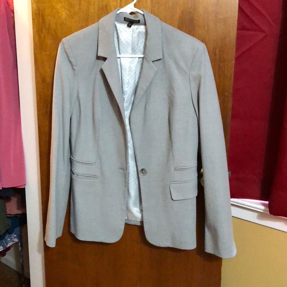Gray blazer